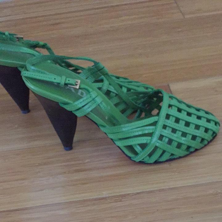 Prada Green Leather Sandal Pumps – Designer Prada Shoes Fashion Style